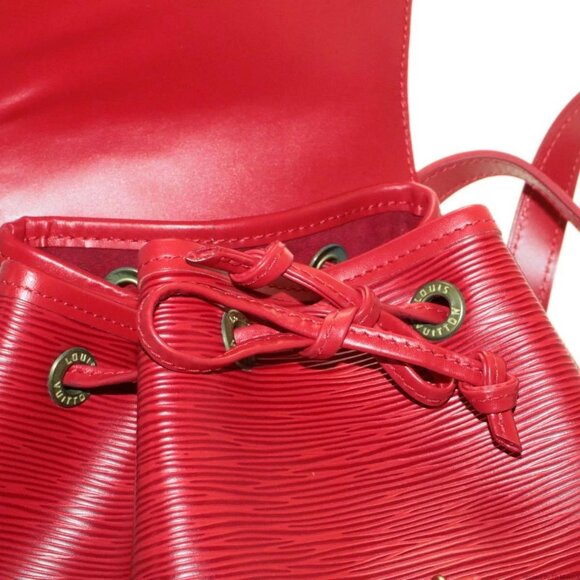 LOUIS VUITTON Epi Montsouris MM Backpack Red - Picture 13 of 16